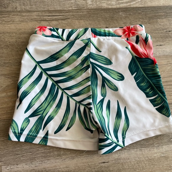 Matching Family Swimwear - Picture 6 of 9